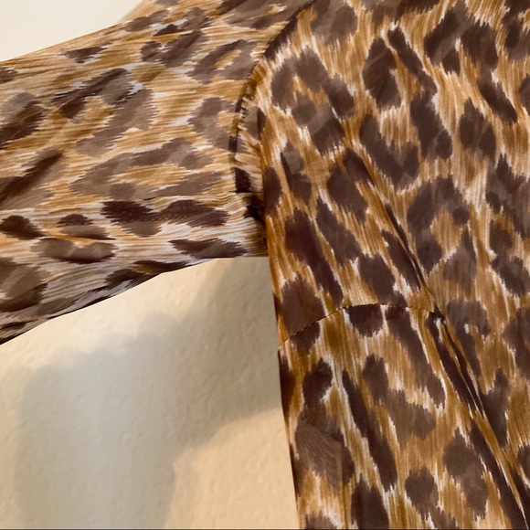 DOLCE & GABBANA leopard print sheer button up top S - Picture 10 of 12